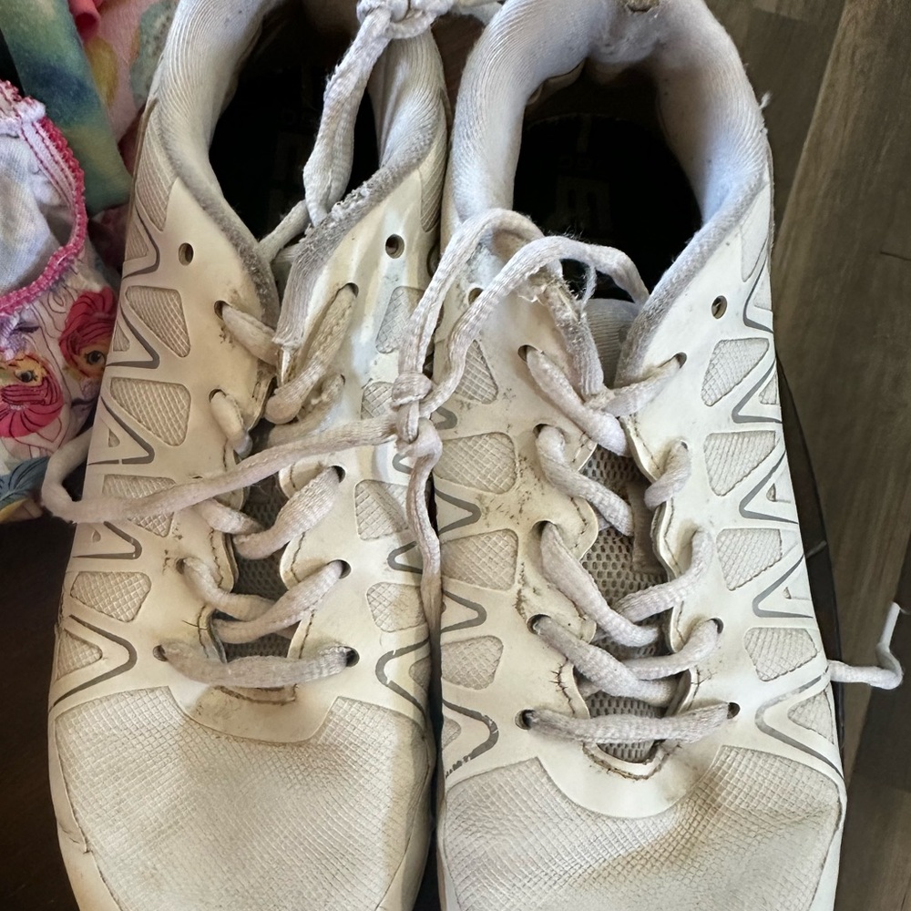 Varsity White Low-Top Canvas Sneakers with Green Insole